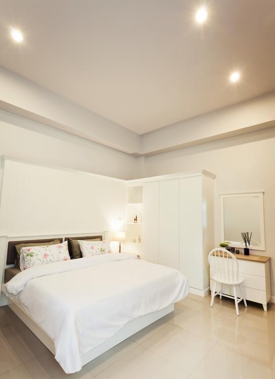 Hotel The Eight à Samut Sakhon Extérieur photo