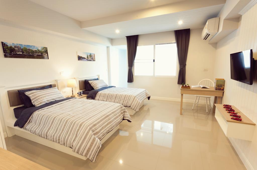 Hotel The Eight à Samut Sakhon Extérieur photo